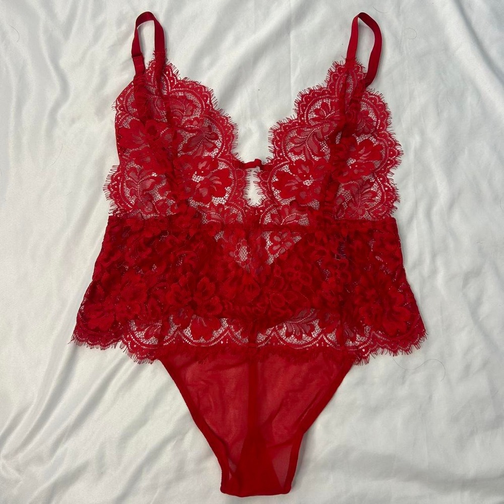 Adore Me V-String Teddy Red Lace Bodysuit Size L